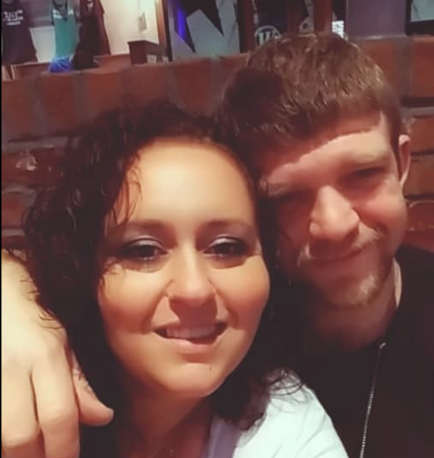 A picture of Sarah and Codey Burkhart.